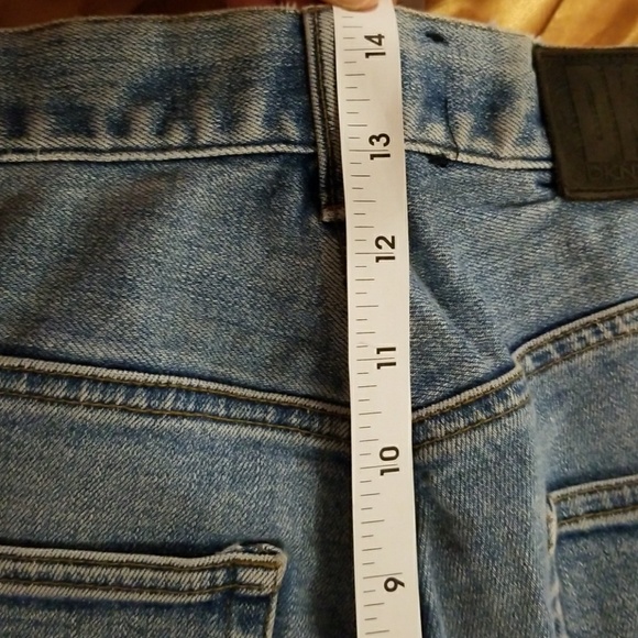 Vintage DKNY Jeans size 6, 25"waist ,super soft - Picture 7 of 7